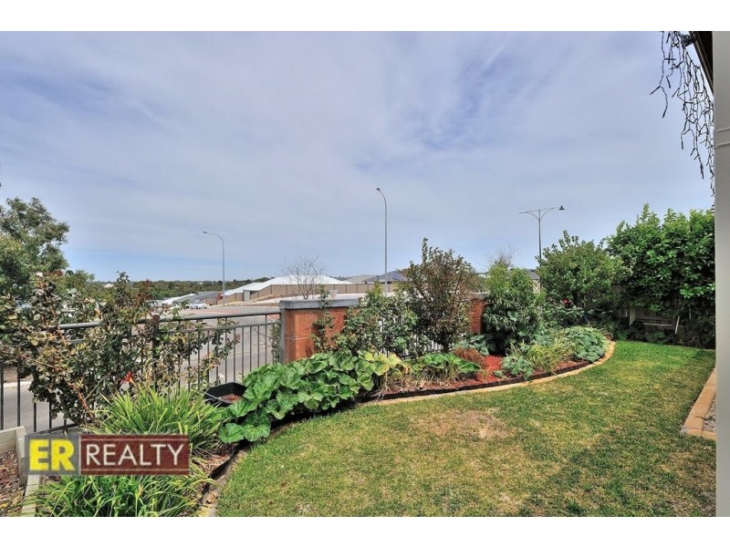 18 Coree Lane, Ellenbrook WA 6069