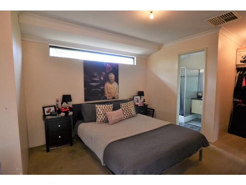 26 Flora Valley Grove, Ellenbrook WA 6069