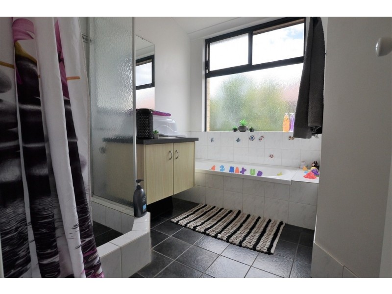 26 Flora Valley Grove, Ellenbrook WA 6069