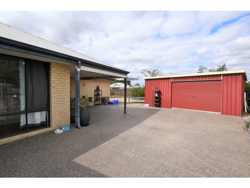 26 Flora Valley Grove, Ellenbrook WA 6069