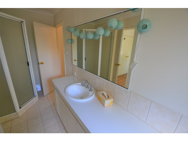 1/51 Burton Retreat, Stratton WA 6056