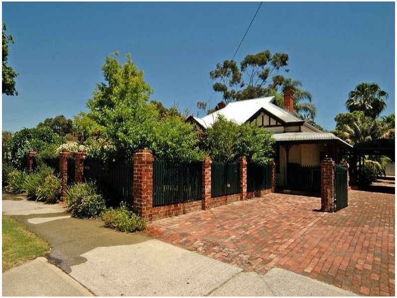 48 West Road, Bassendean WA 6054