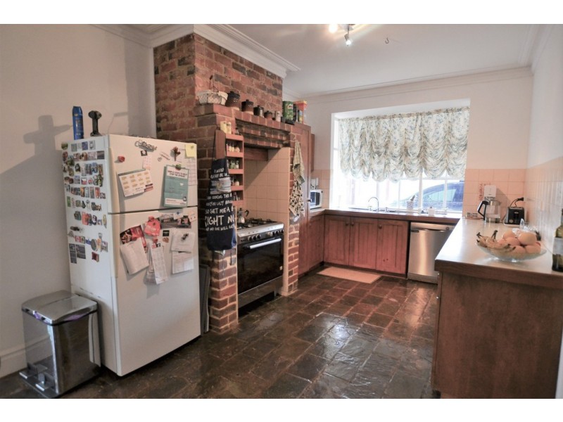 48 West Road, Bassendean WA 6054