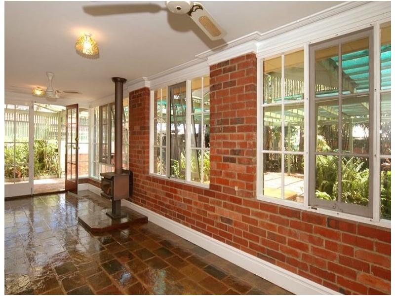 48 West Road, Bassendean WA 6054