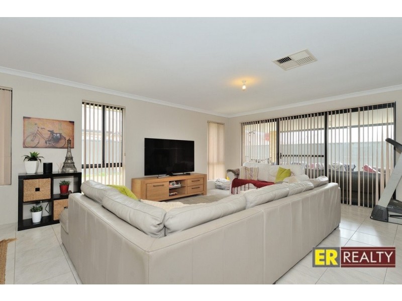 31 Brandalier Turn, Aveley WA 6069