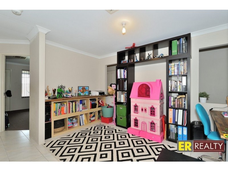31 Brandalier Turn, Aveley WA 6069