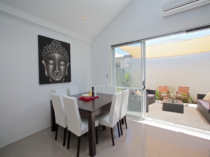 20 Flecker Promenade, Aveley WA 6069