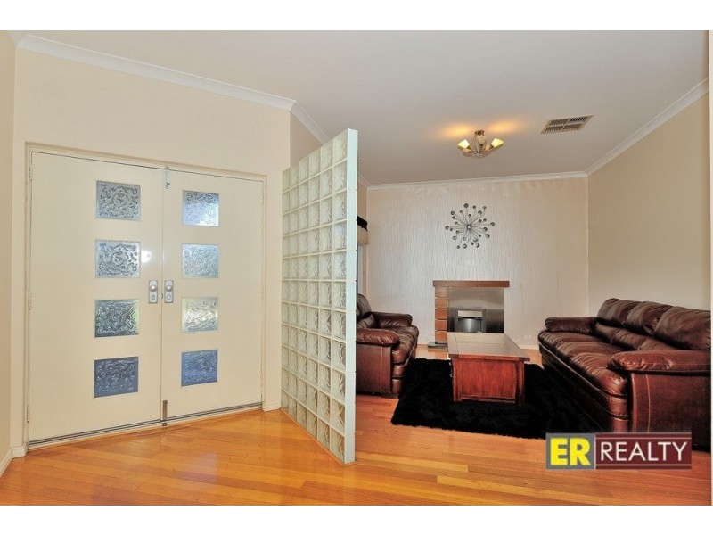 15 Brentwood Way, The Vines WA 6069