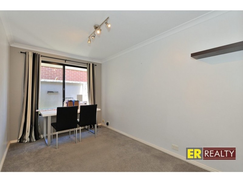 15 Brentwood Way, The Vines WA 6069