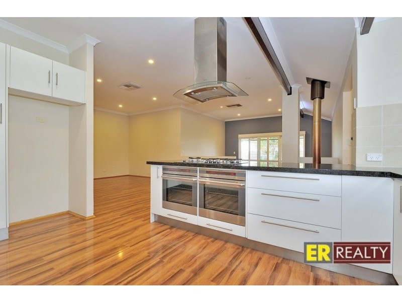 3 Fantail Crescent, Ellenbrook WA 6069