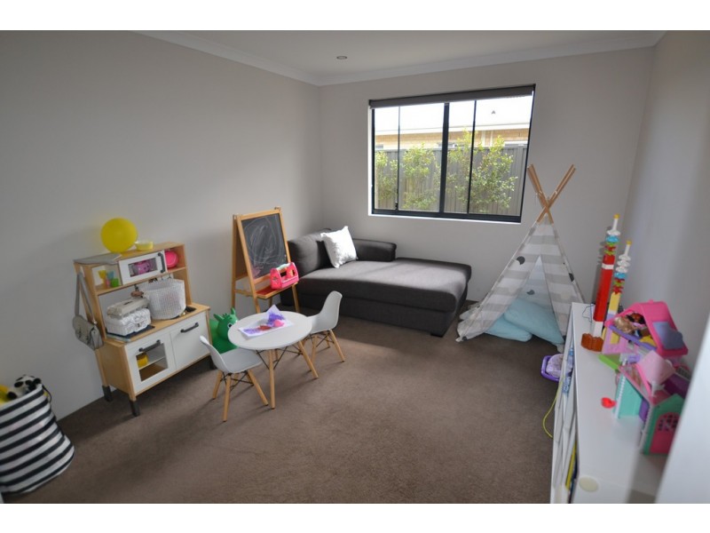 13 Seddon Parade, Alkimos WA 6038