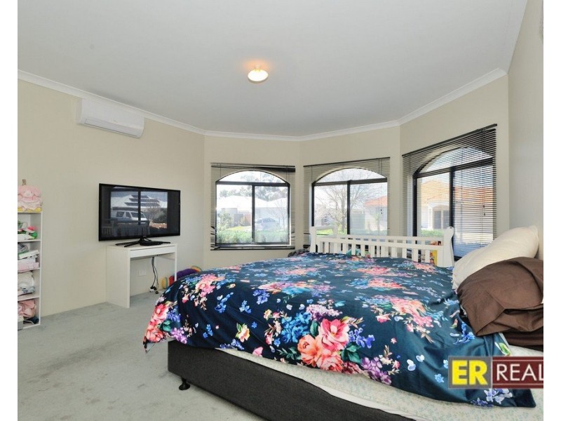 21 Edgecombe Pass, Aveley WA 6069