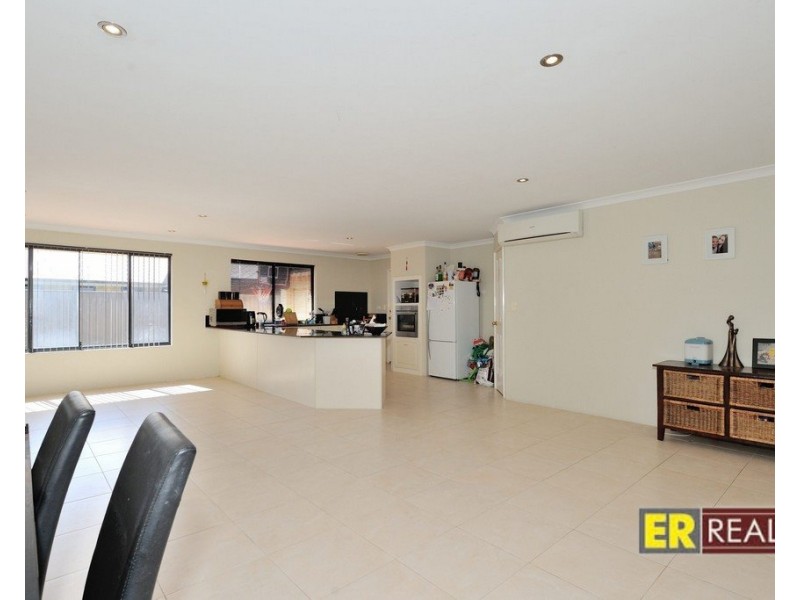 21 Edgecombe Pass, Aveley WA 6069