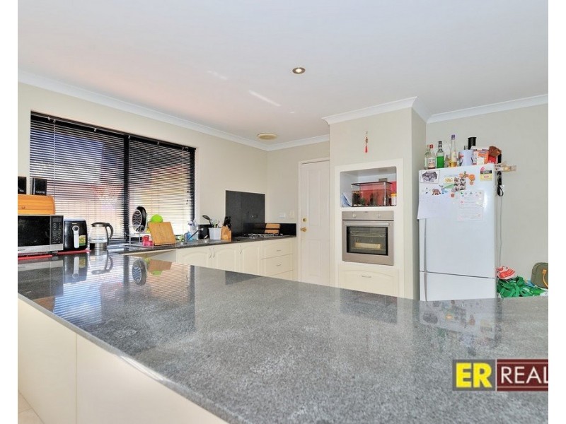 21 Edgecombe Pass, Aveley WA 6069