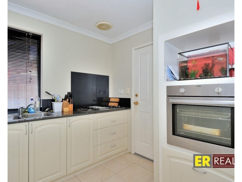 21 Edgecombe Pass, Aveley WA 6069