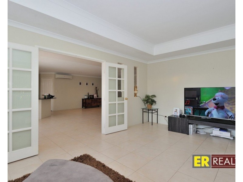 21 Edgecombe Pass, Aveley WA 6069