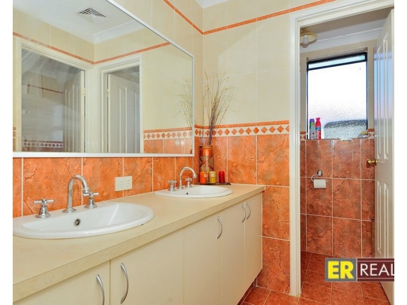 21 Edgecombe Pass, Aveley WA 6069