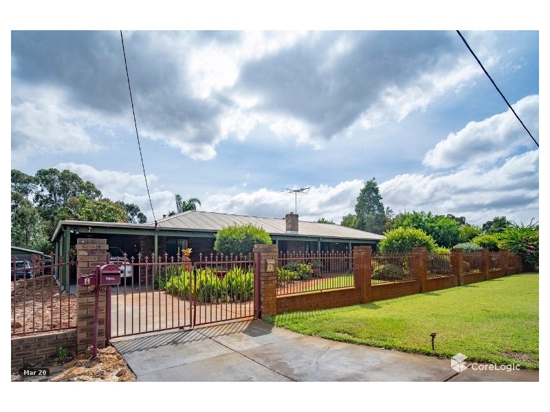 4 Hazelmere Circus, Hazelmere WA 6055