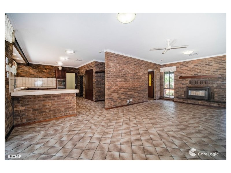 4 Hazelmere Circus, Hazelmere WA 6055