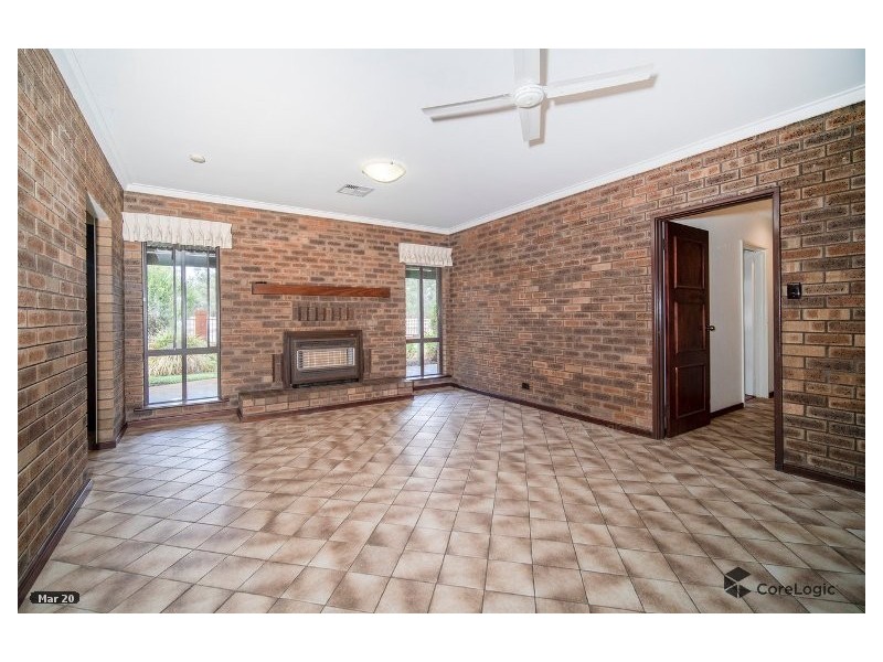 4 Hazelmere Circus, Hazelmere WA 6055