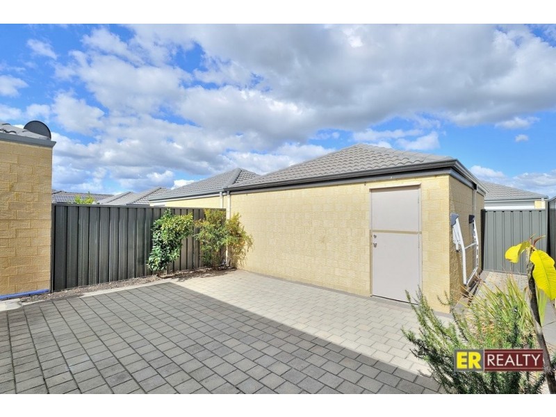 217 Suffolk Street, Caversham WA 6055