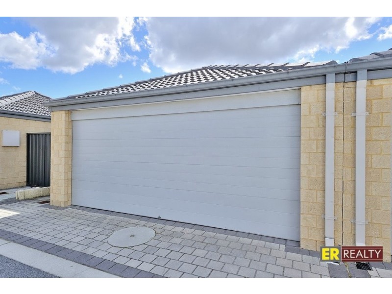 217 Suffolk Street, Caversham WA 6055