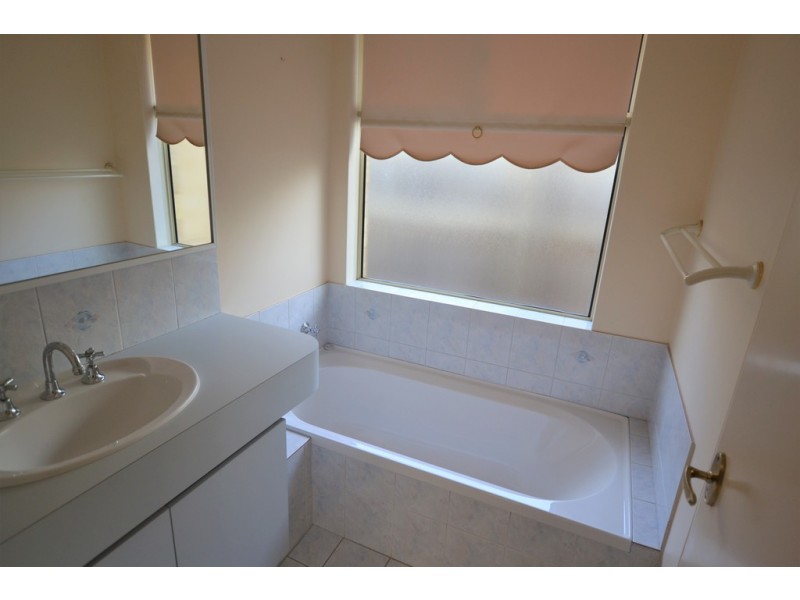 46 Tanami Circle, Ellenbrook WA 6069