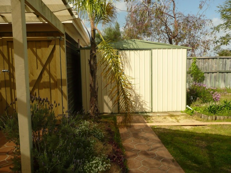 35 Sunray Circle, Ellenbrook WA 6069