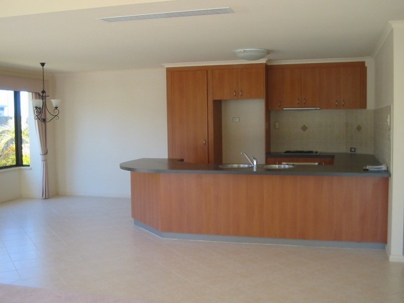 10 Welara Circle, Henley Brook WA 6055