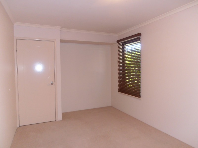 10 Welara Circle, Henley Brook WA 6055