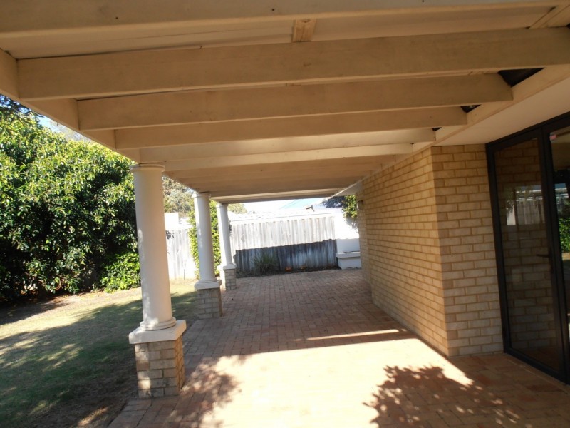 10 Welara Circle, Henley Brook WA 6055