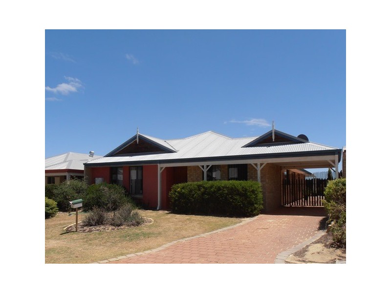 35 Thundelarra Avenue, Ellenbrook WA 6069