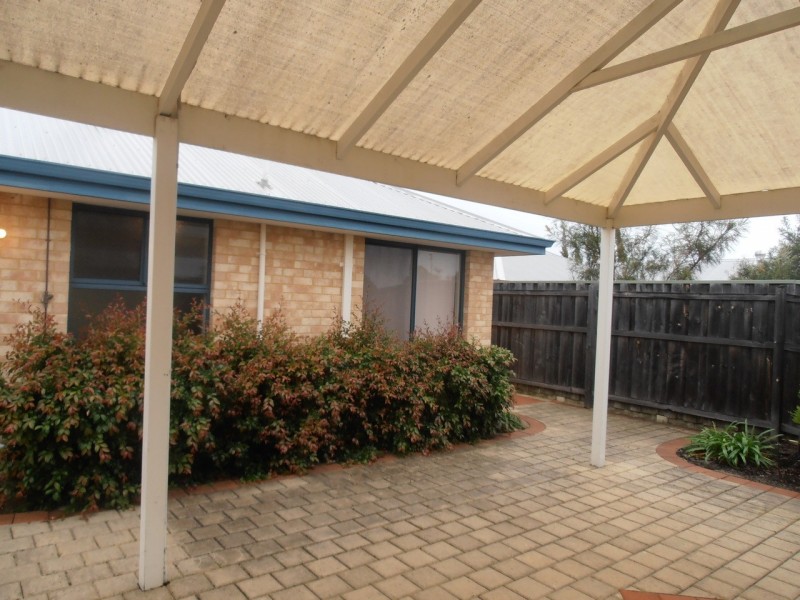 35 Thundelarra Avenue, Ellenbrook WA 6069