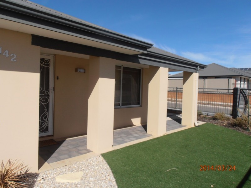 142 Elmridge Parkway, Ellenbrook WA 6069