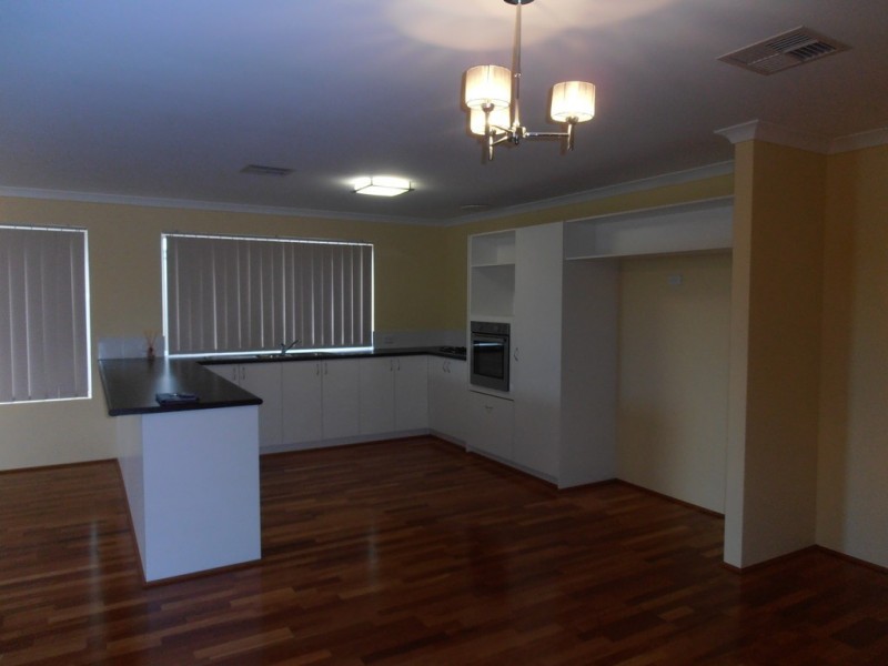 142 Elmridge Parkway, Ellenbrook WA 6069