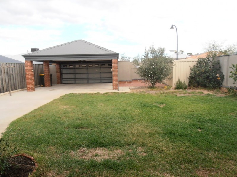 142 Elmridge Parkway, Ellenbrook WA 6069