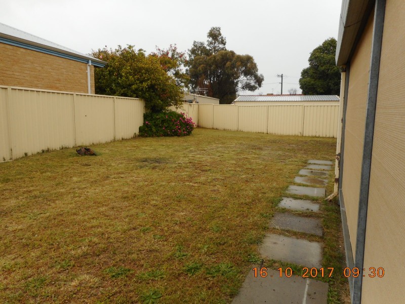 2 McKay Place, Bullsbrook WA 6084