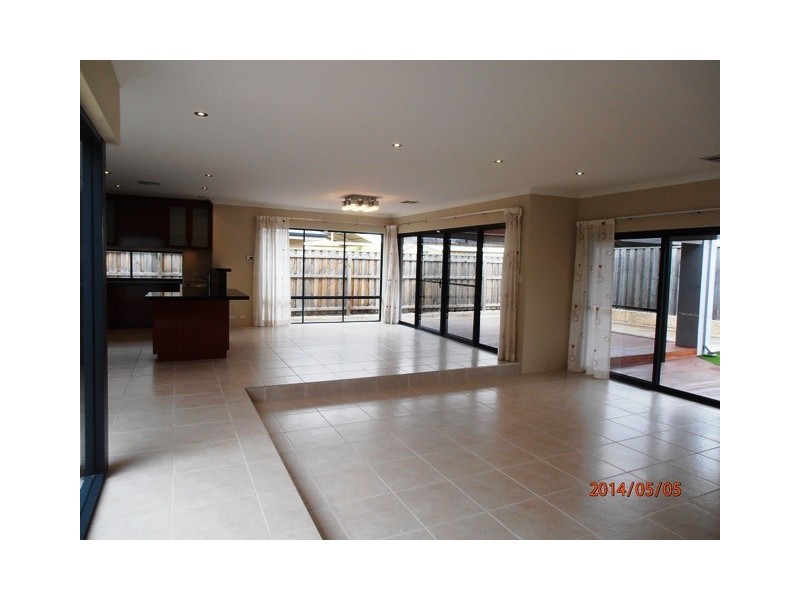 3 Weyba Turn, Ellenbrook WA 6069