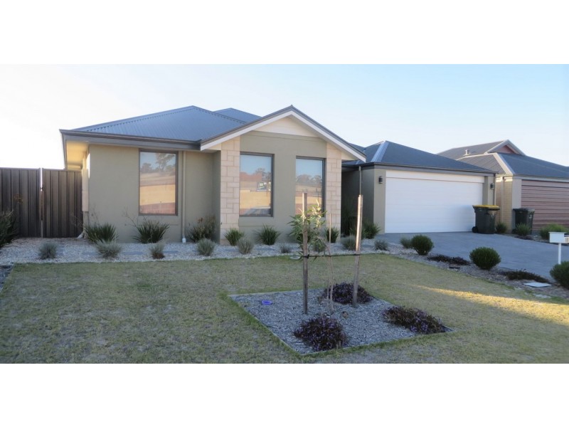 19 Tully Parade, Ellenbrook WA 6069