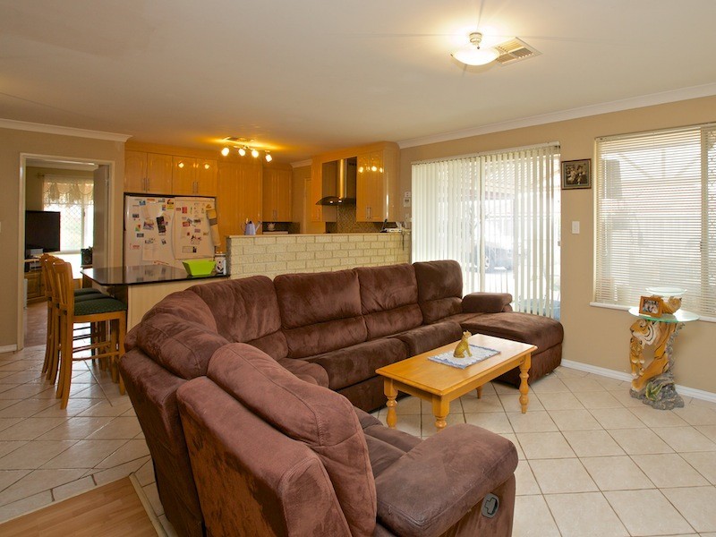 46 Bronzewing Avenue, Ellenbrook WA 6069