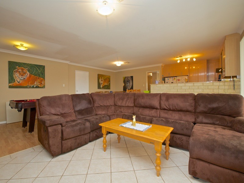46 Bronzewing Avenue, Ellenbrook WA 6069