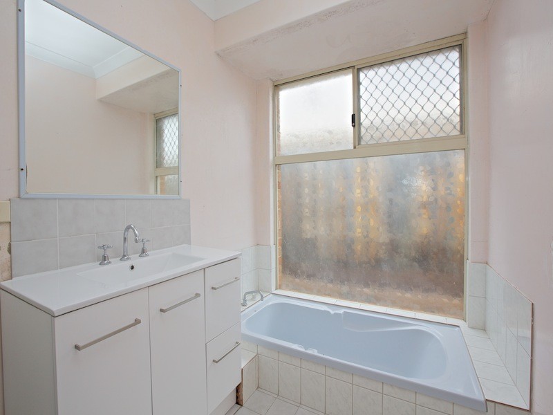 46 Bronzewing Avenue, Ellenbrook WA 6069