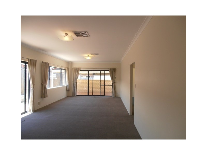 92 Coolamon Boulevard, Ellenbrook WA 6069