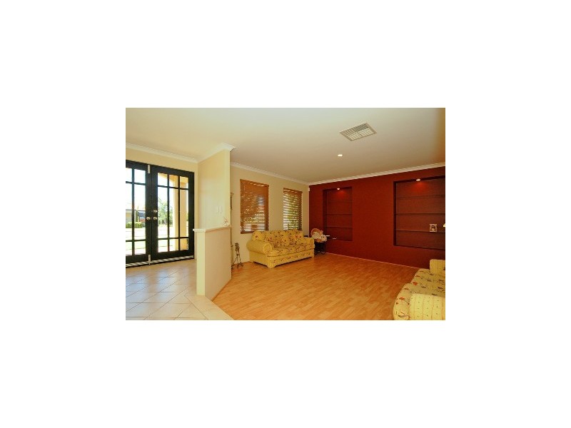 86 Ponte Vecchio Boulevard, Ellenbrook WA 6069