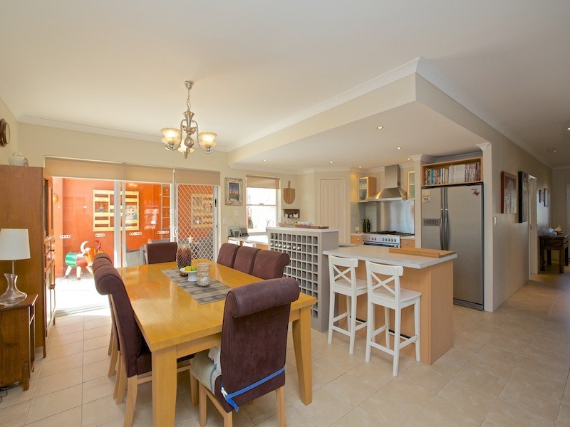 56 Oakhill Heights, Ellenbrook WA 6069