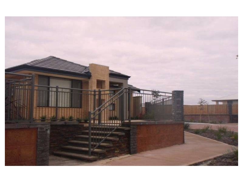 30 Musselbrook Trail, Ellenbrook WA 6069