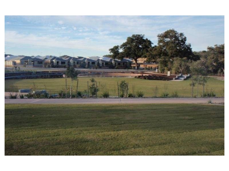 30 Musselbrook Trail, Ellenbrook WA 6069