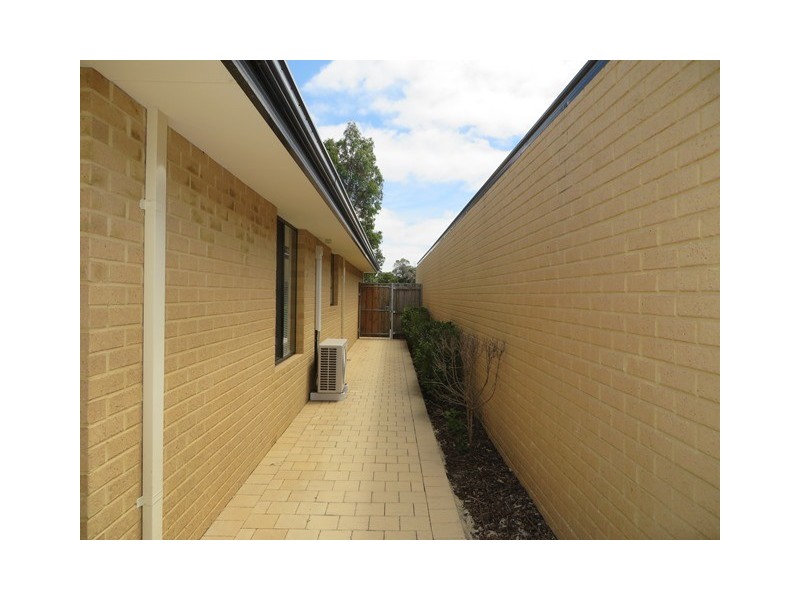 30 Musselbrook Trail, Ellenbrook WA 6069