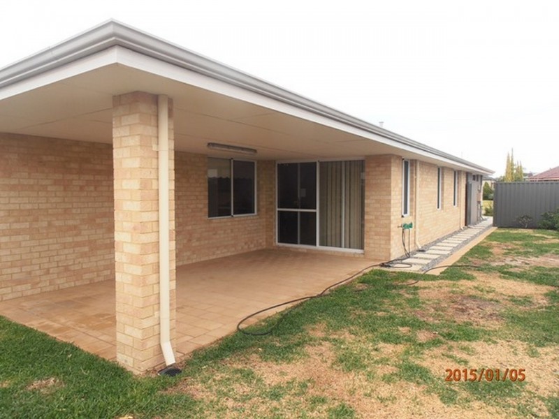 10 Edgecombe Pass, Aveley WA 6069