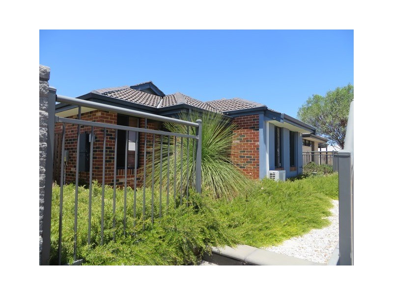 14 Birchmore Gardens, Ellenbrook WA 6069